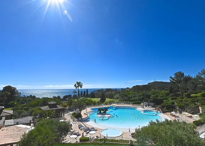 Apartment Village Cap Esterel - L\'Esquinade-32 By Interhome